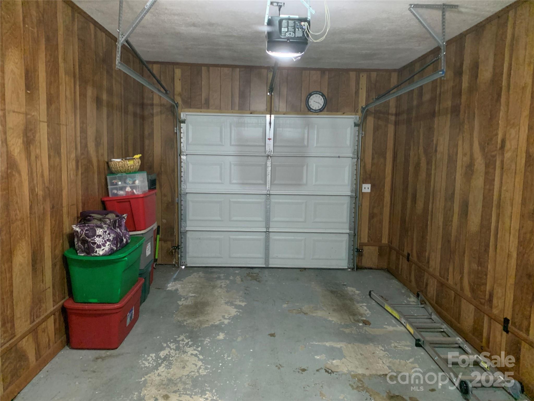 60 Blade Road Hendersonville, NC 28791 - Photo 8 of 9 Gallery Image 8