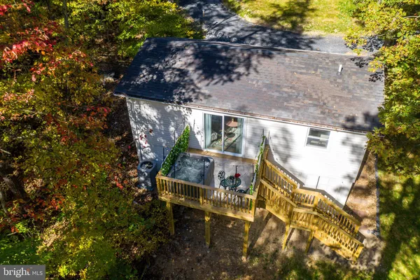 front view of house with a yard