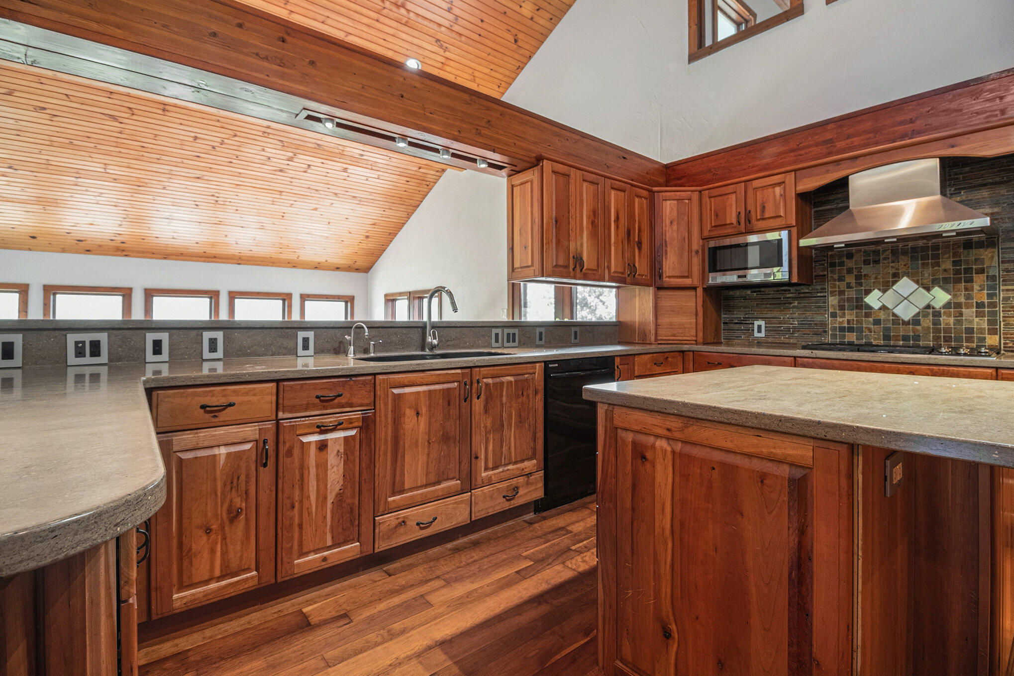 10989 Scio Church Road Chelsea, MI 48118 - Photo 13 of 78 Kitchen