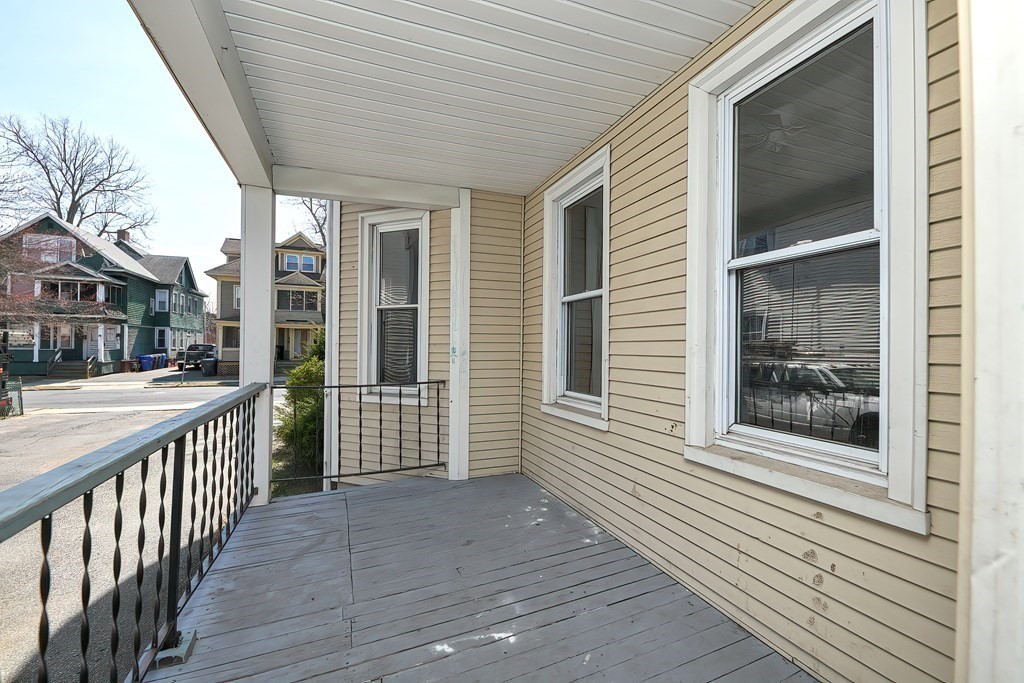 20 Burlington Street Springfield, MA 01108 - Photo 5 of 42 Gallery Image 5