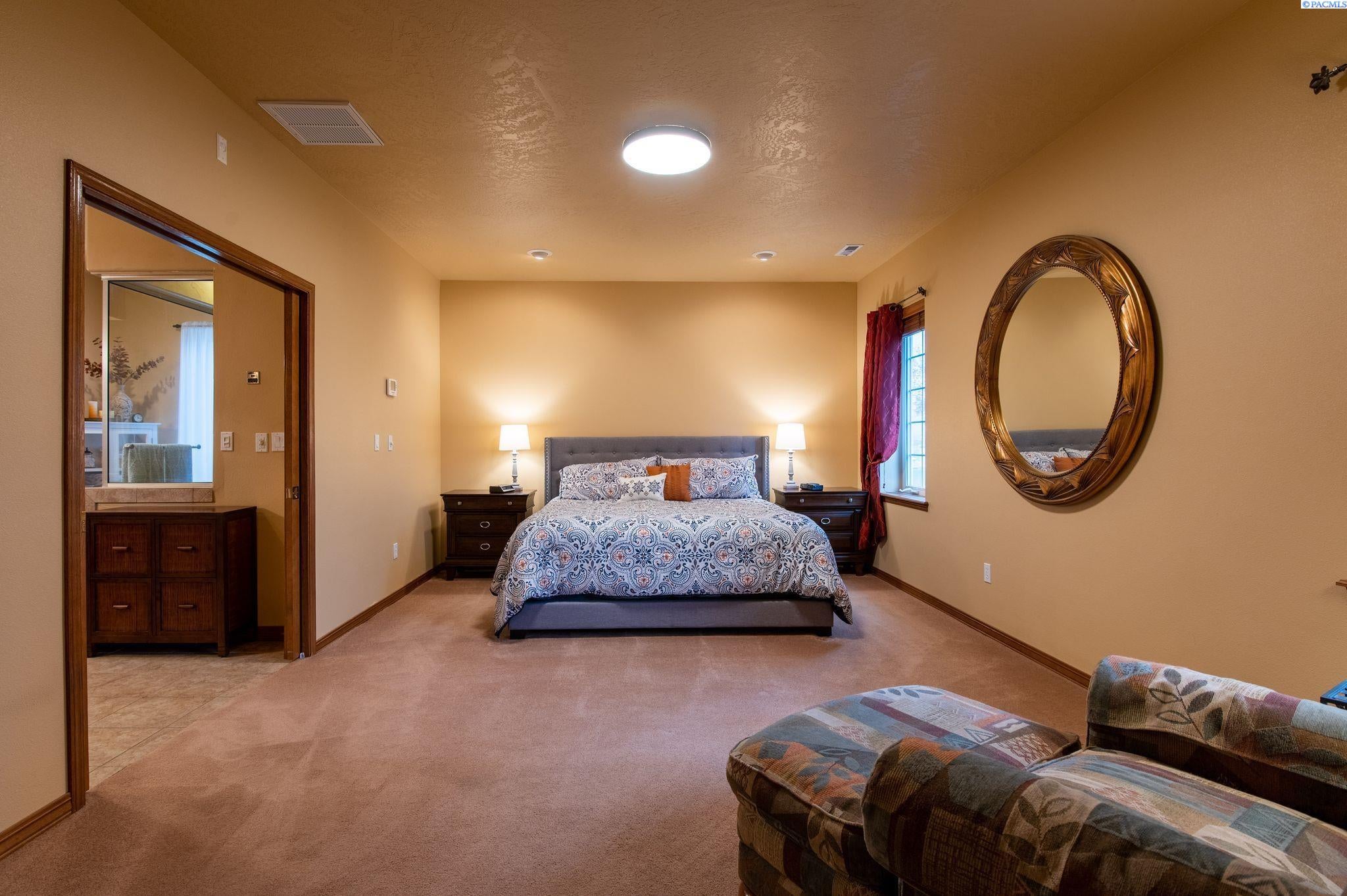 101301 East Ridgeview Drive Kennewick, WA 99338 - Photo 7 of 29 Gallery Image 7