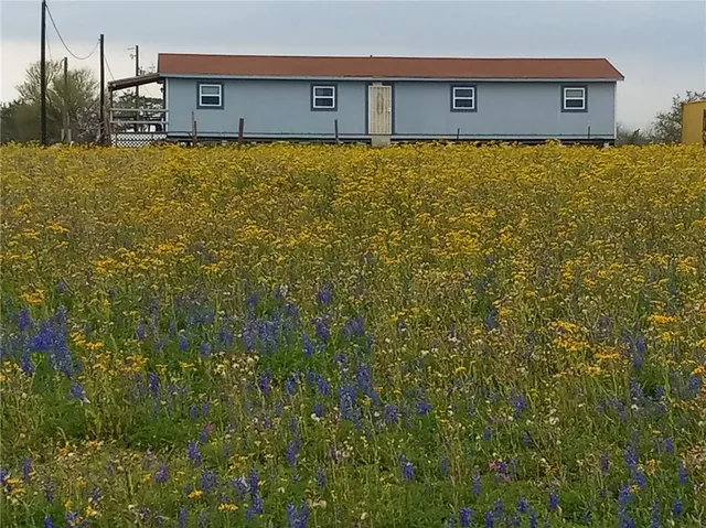 a view of parking area