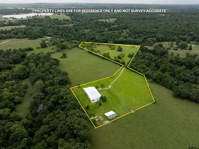 an aerial view of a tennis court