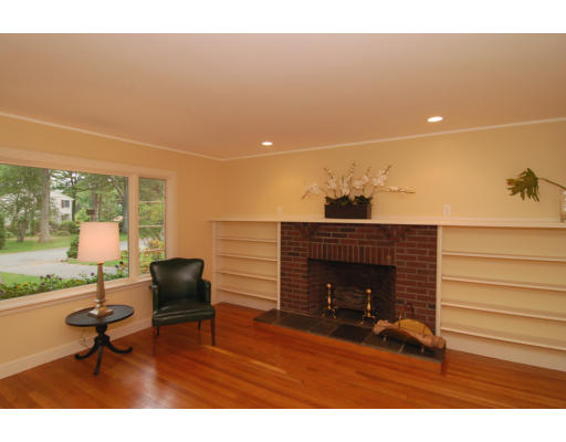 5 Benjamin Road Lexington, MA 02421 - Photo 3 of 13