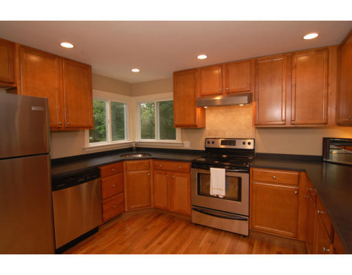 5 Benjamin Road Lexington, MA 02421 - Photo 4 of 13
