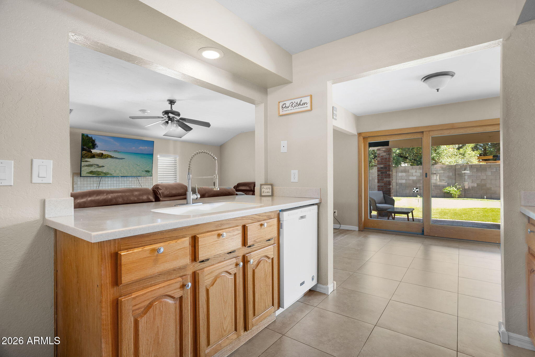 2439 West Kathleen Road Phoenix, AZ 85023 - Photo 13 of 24 2439 W Kathleen
