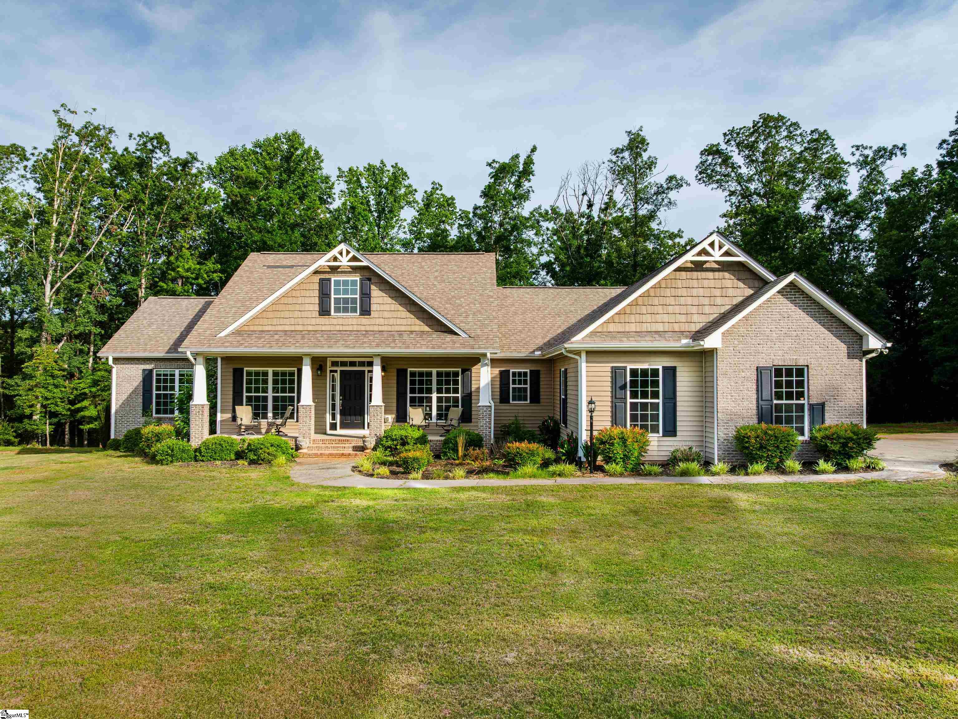 54 Woodall Road Greenville, SC 29617 - Photo 2 of 24