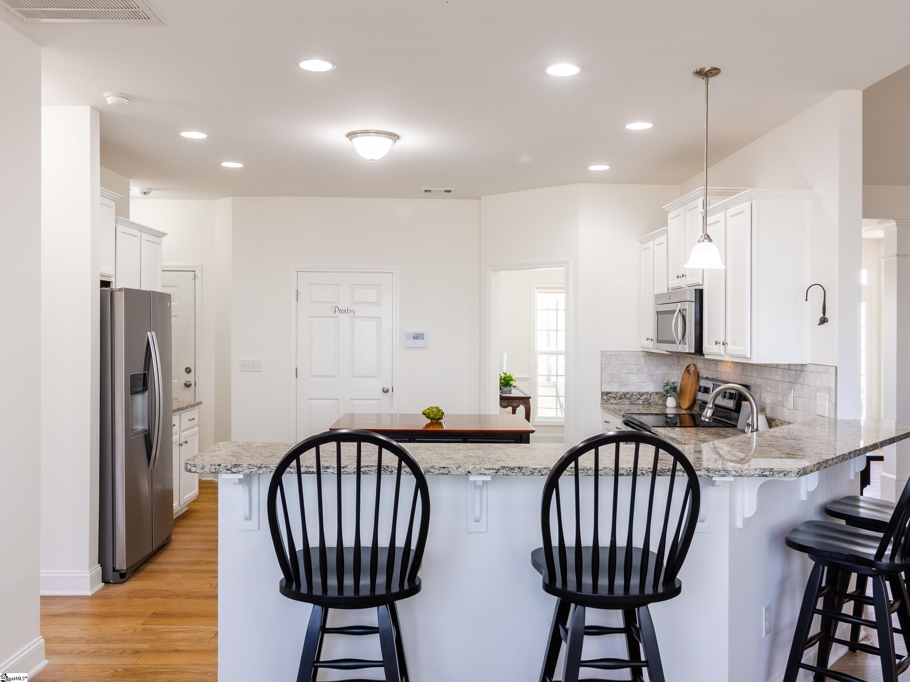 54 Woodall Road Greenville, SC 29617 - Photo 7 of 24