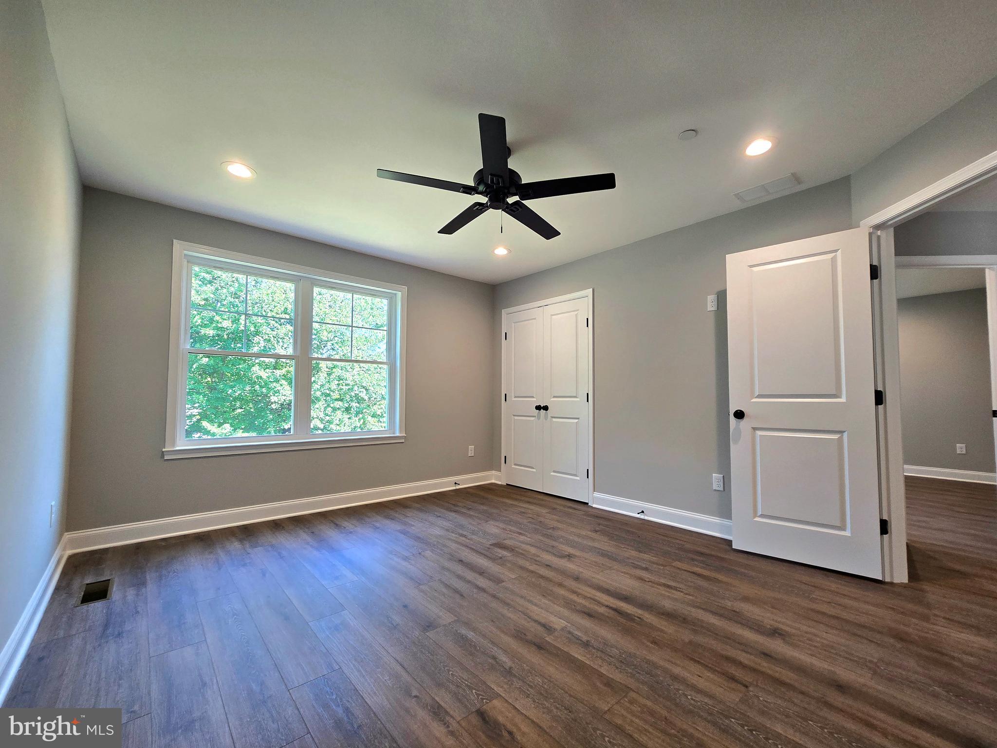 259 Arundel Road Pasadena, MD 21122 - Photo 17 of 54 upper level bedroom 3