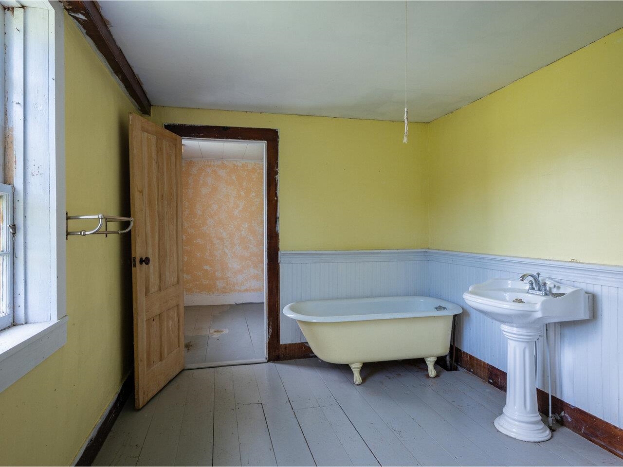 395 Austin House Road Colchester, VT 05446 - Photo 21 of 40 Gallery Image 21