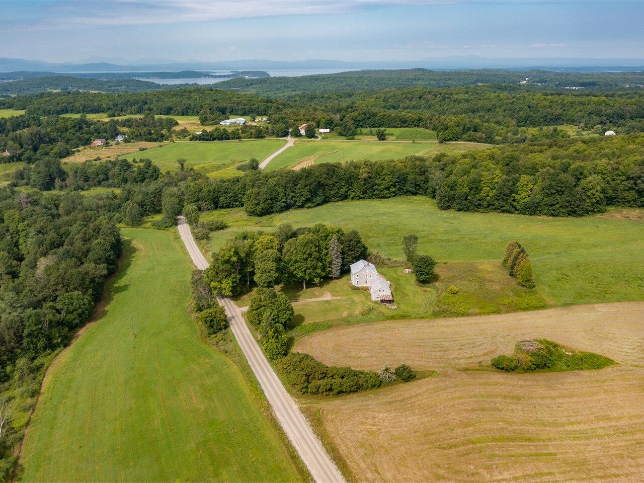 395 Austin House Road Colchester, VT 05446 - Photo 31 of 40 Gallery Image 31