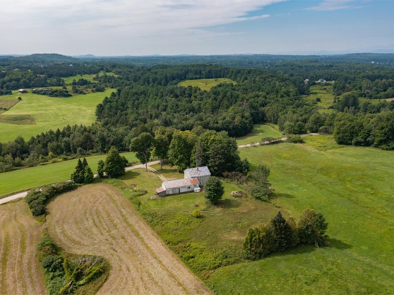 395 Austin House Road Colchester, VT 05446 - Photo 34 of 40 Gallery Image 34