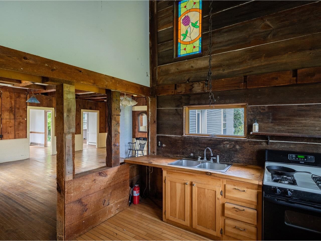 395 Austin House Road Colchester, VT 05446 - Photo 10 of 40 Gallery Image 10