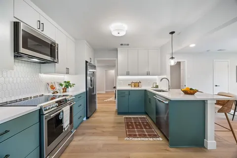 $589,000 | 1650 Macmanus Drive, Dallas, TX 75228