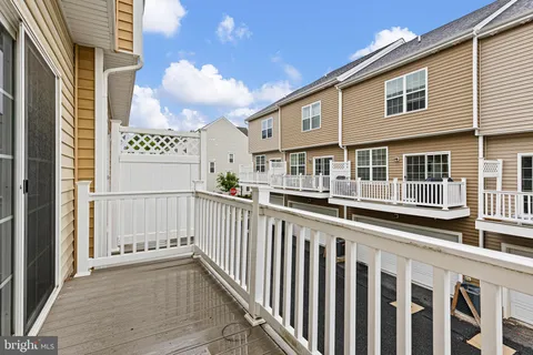 $2,700 | 624 McComb Place, Claymont, DE 19703