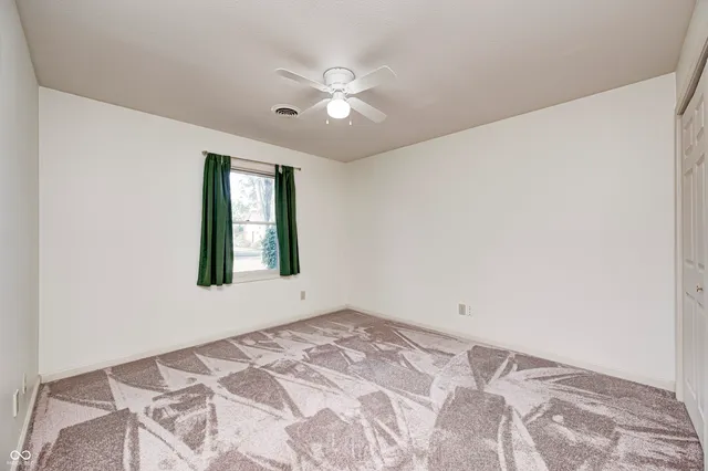 $219,900 | 1711 Lafayette Avenue, Unit 8, Lebanon, IN 46052