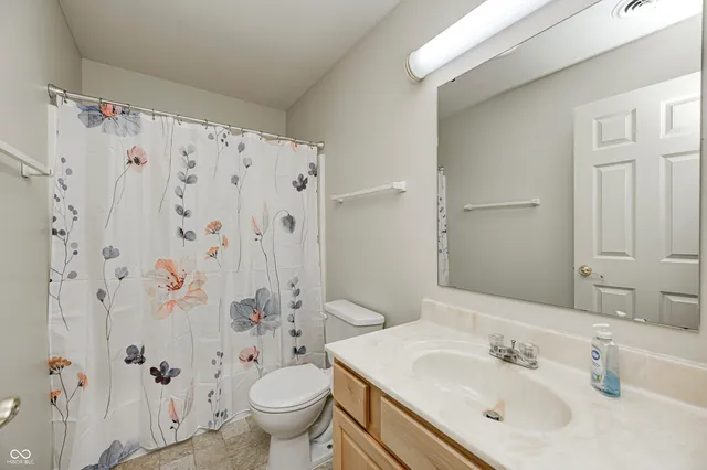 $219,900 | 1711 Lafayette Avenue, Unit 8, Lebanon, IN 46052