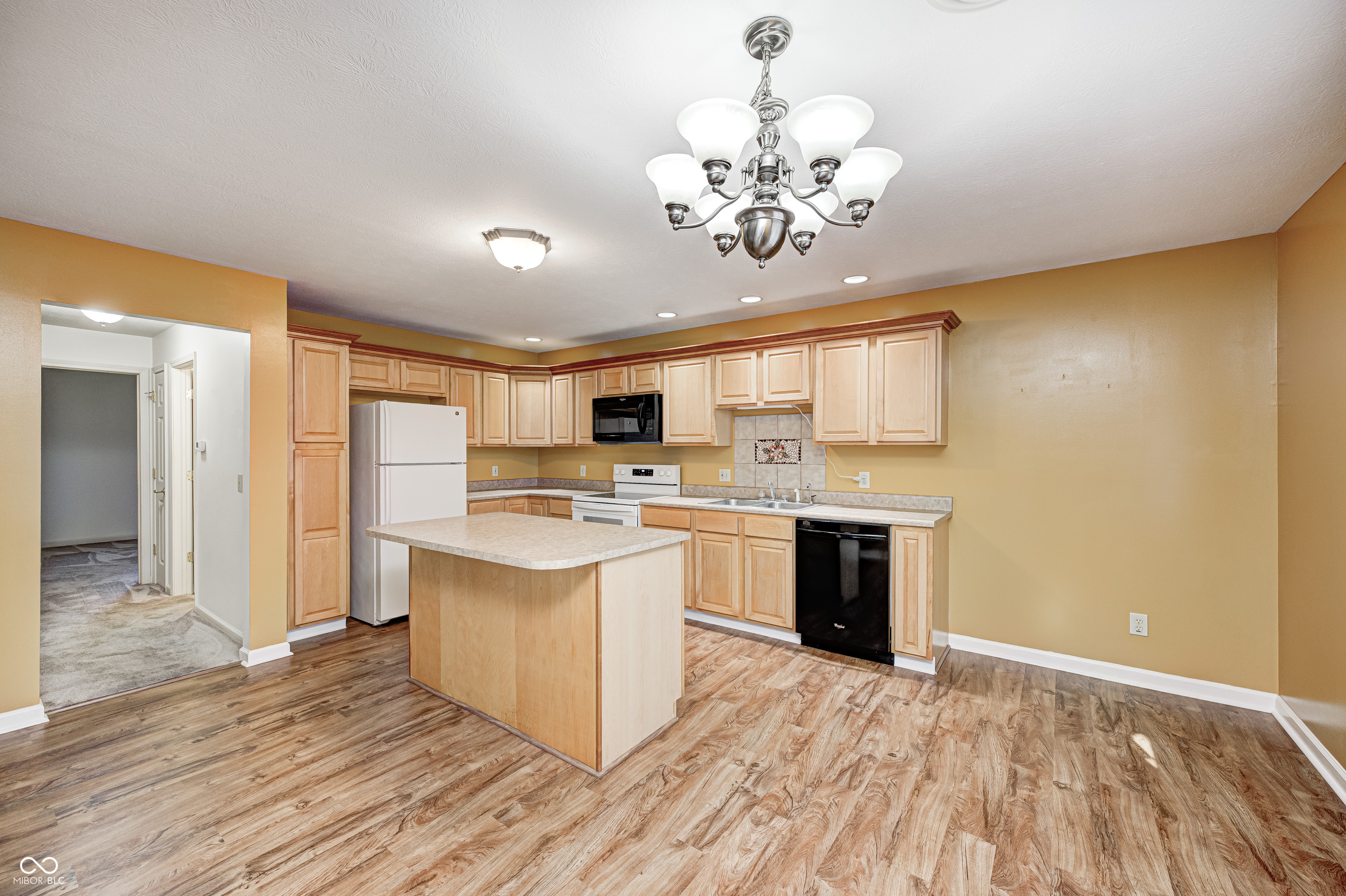 1711 Lafayette Avenue, Unit 8 Lebanon, IN 46052 - Photo 2 of 27