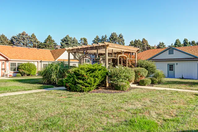 $219,900 | 1711 Lafayette Avenue, Unit 8, Lebanon, IN 46052