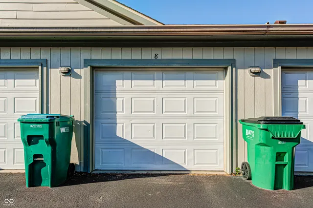 $219,900 | 1711 Lafayette Avenue, Unit 8, Lebanon, IN 46052