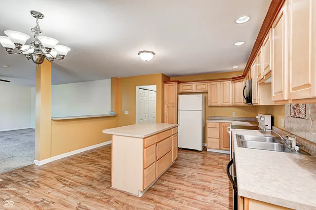 $219,900 | 1711 Lafayette Avenue, Unit 8, Lebanon, IN 46052