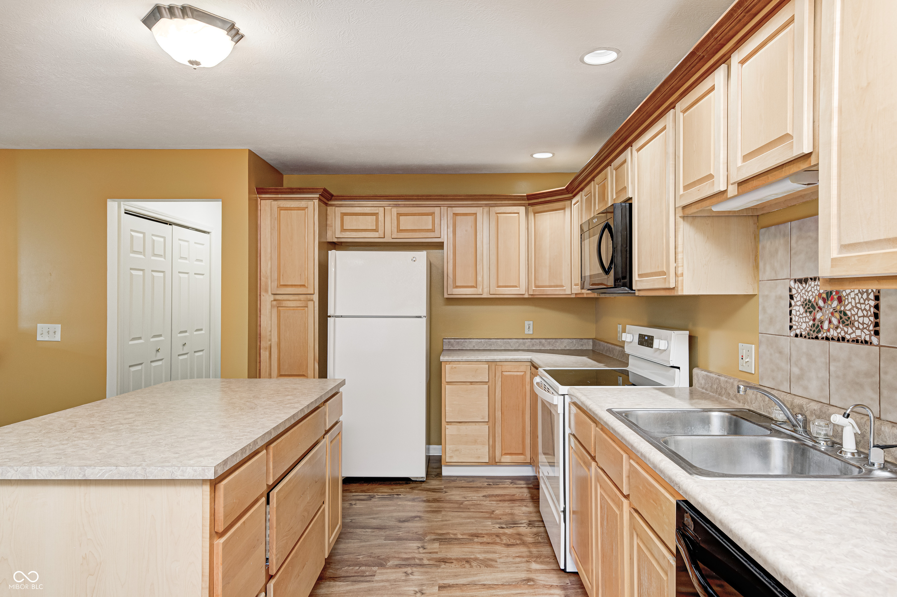 1711 Lafayette Avenue, Unit 8 Lebanon, IN 46052 - Photo 5 of 27