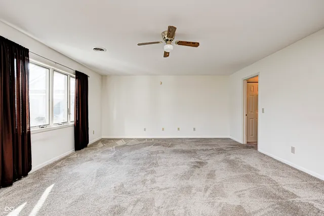 $219,900 | 1711 Lafayette Avenue, Unit 8, Lebanon, IN 46052