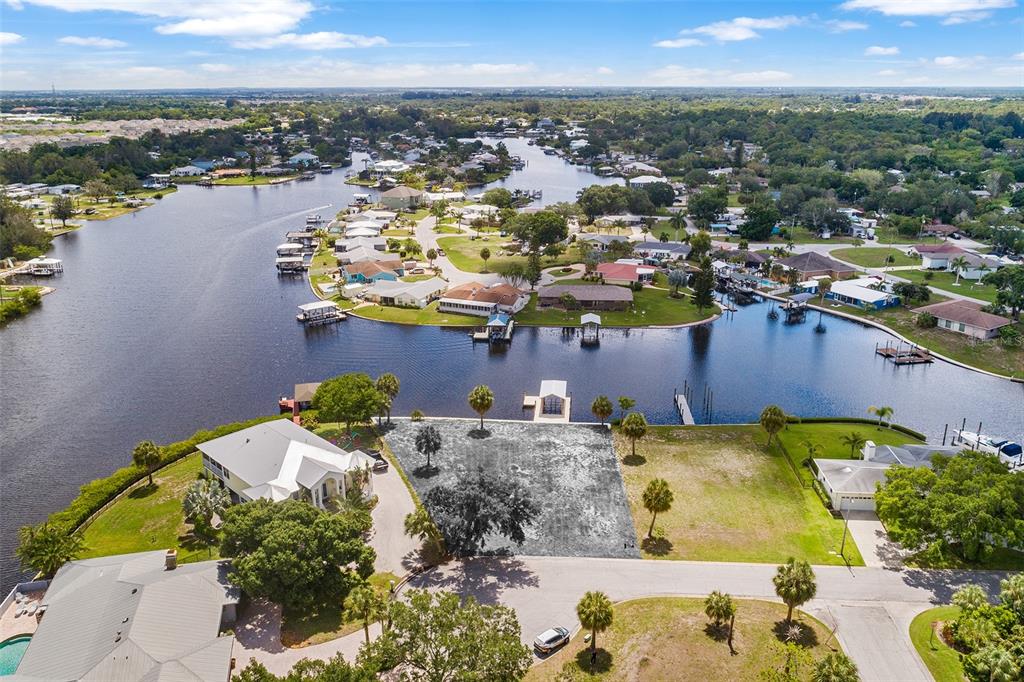 304 14th Street Southwest Ruskin, FL 33570 - Photo 11 of 15