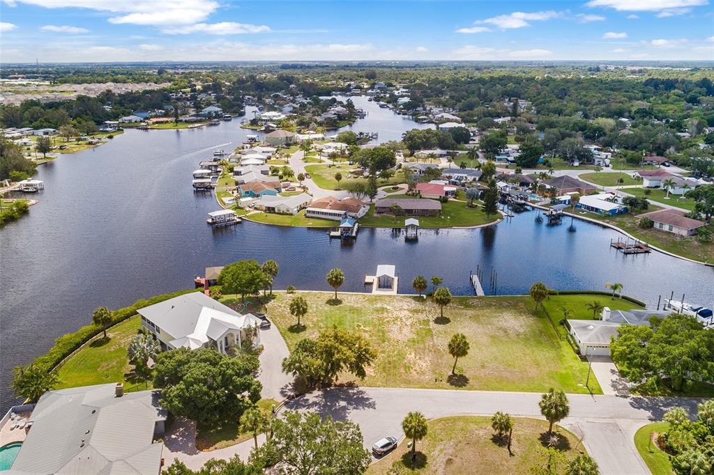 304 14th Street Southwest Ruskin, FL 33570 - Photo 10 of 15