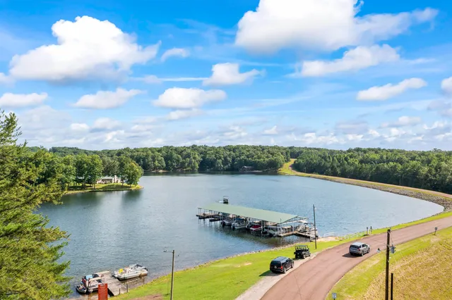 $165,000 | 290 Fairway Drive, Saulsbury, TN 38067