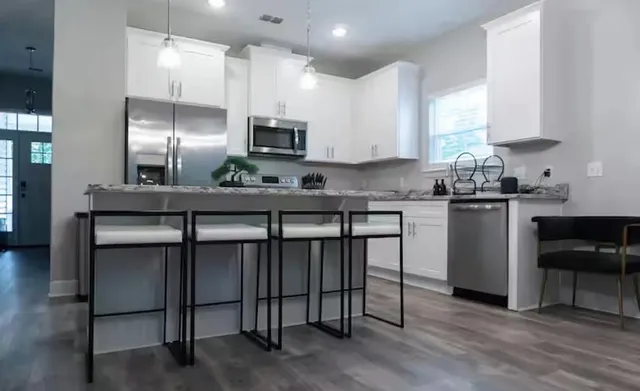 $2,100 | 929 Beaver Creek Way, Tallahassee, FL 32301