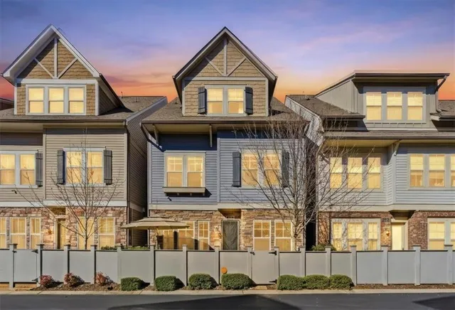 $575,000 | 446 Cranleigh Ridge, Smyrna, GA 30080