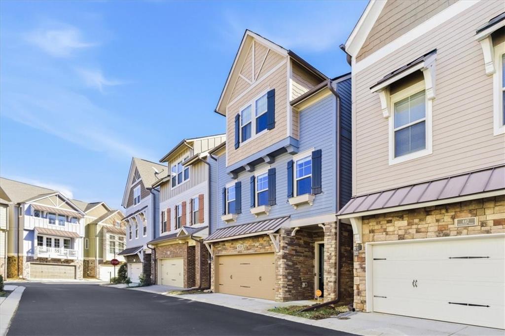 446 Cranleigh Ridge Smyrna, GA 30080 - Photo 2 of 44