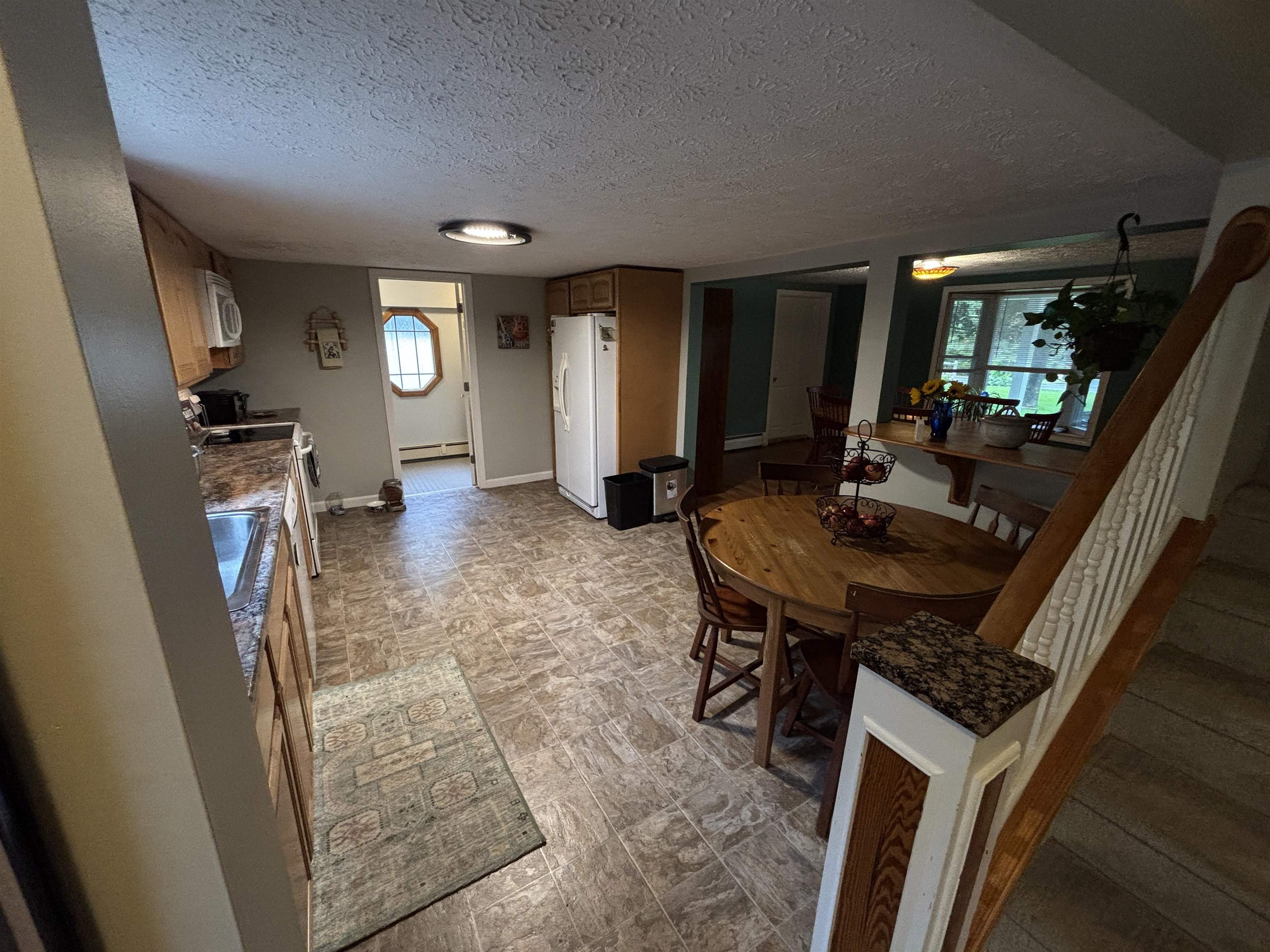 118 Danis Park Road Goffstown, NH 03045 - Photo 7 of 27
