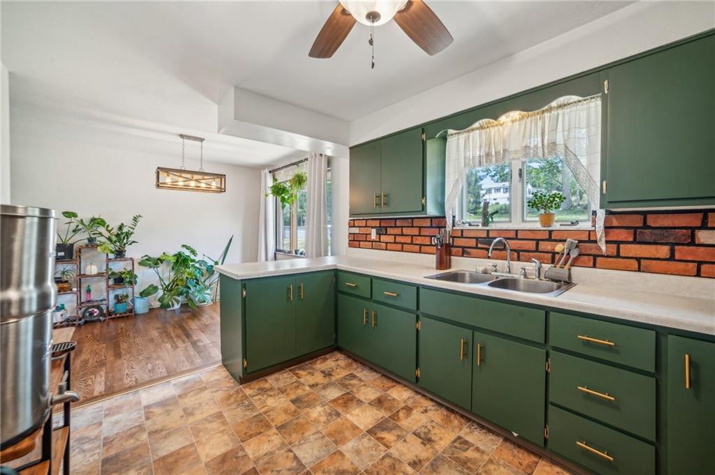 11401 McKee Road Irwin, PA 15642 - Photo 8 of 27