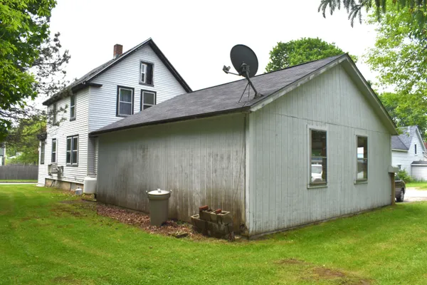 $149,900 | 28 Libby Street, Lincoln, ME 04457