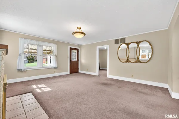 $170,000 | 1061 Brown Avenue, Galesburg, IL 61401