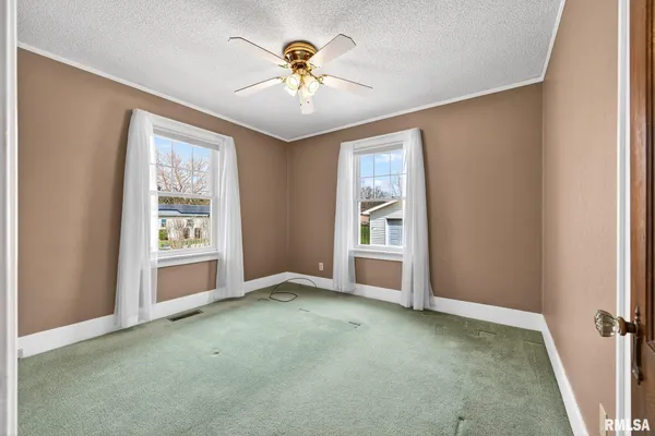 $170,000 | 1061 Brown Avenue, Galesburg, IL 61401