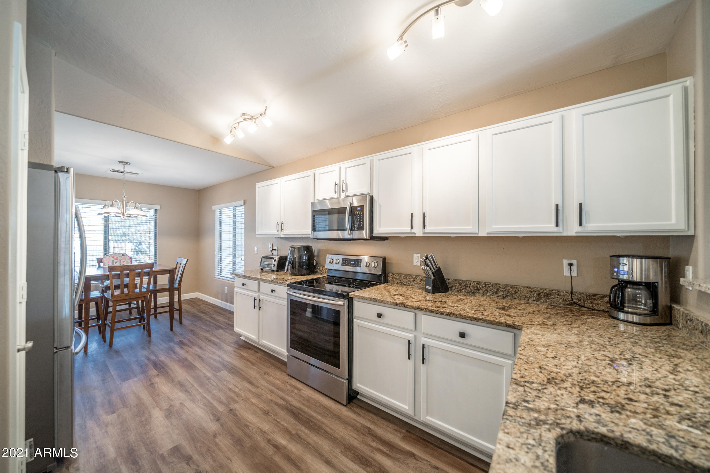 3163 West Tanner Ranch Road Queen Creek, AZ 85144 - Photo 2 of 45 3163 Tanner Ranch - 07Kitchen