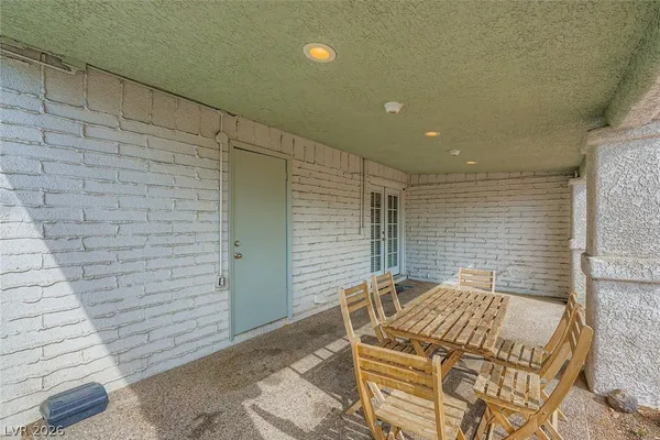 $2,250 | 1711 South 6th Street, Las Vegas, NV 89104