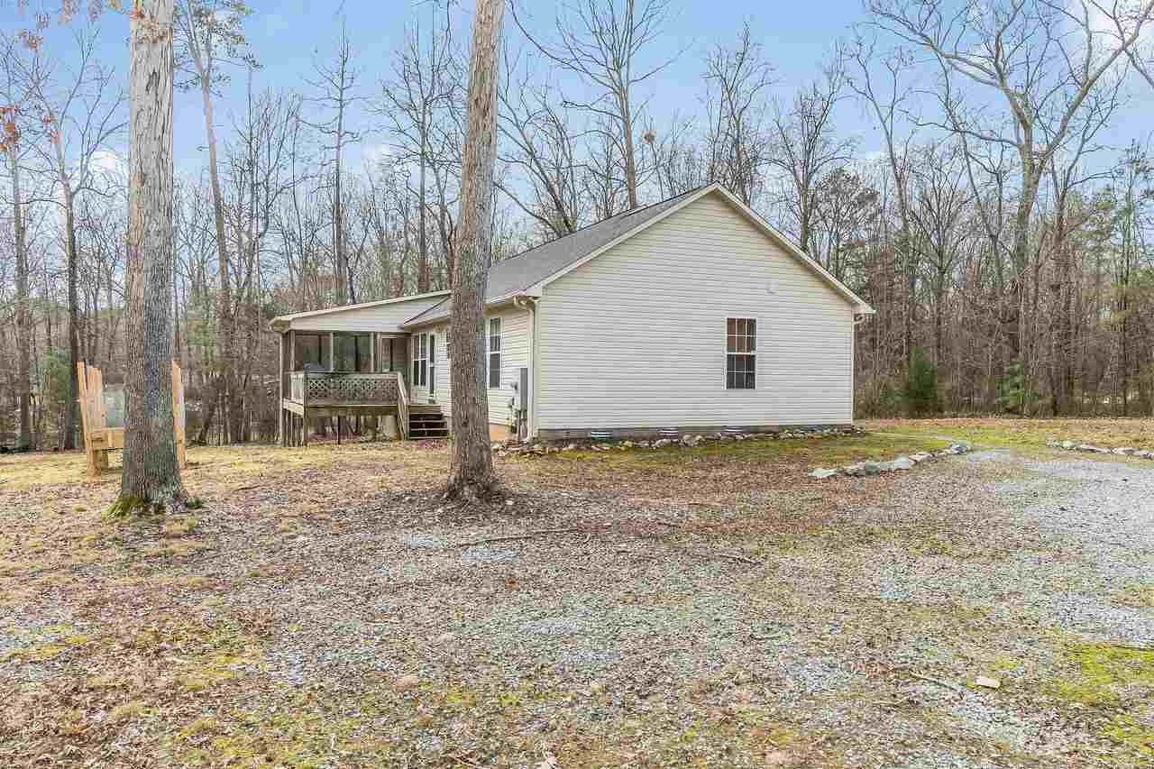5712 Novaglen Road Durham, NC 27712 - Photo 23 of 27 Parking