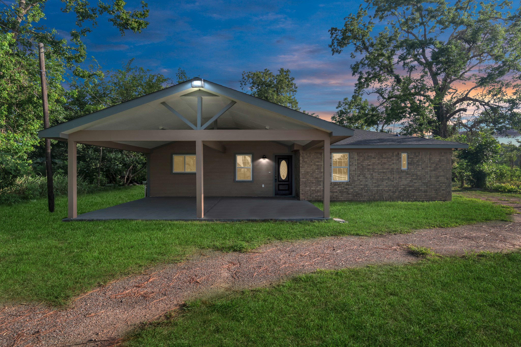2826 West Farm To Market 1462 Rosharon, TX 77583 - Photo 2 of 36