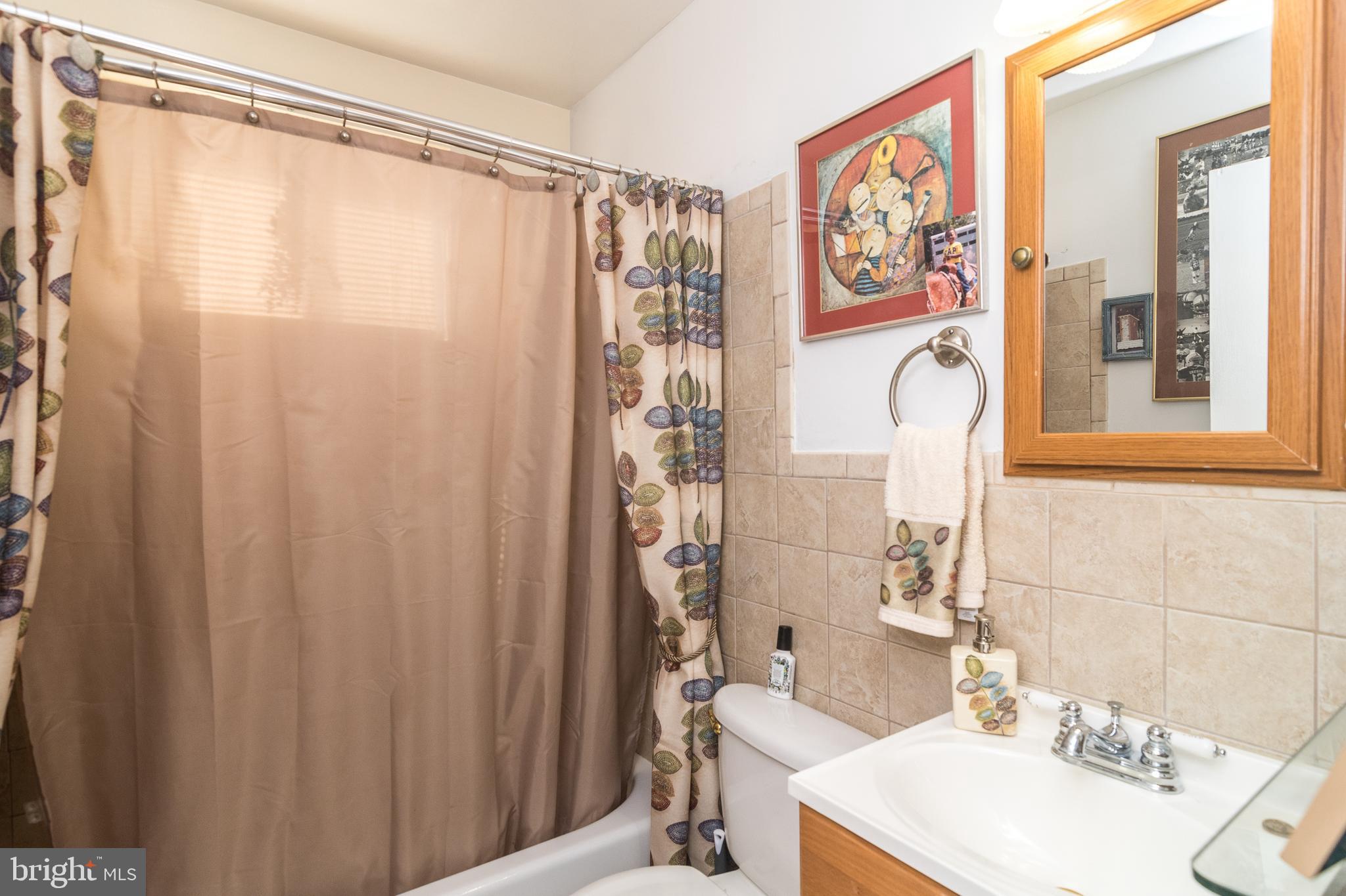 1319 Bruce Road Oreland, PA 19075 - Photo 17 of 21 Unit A Bathroom