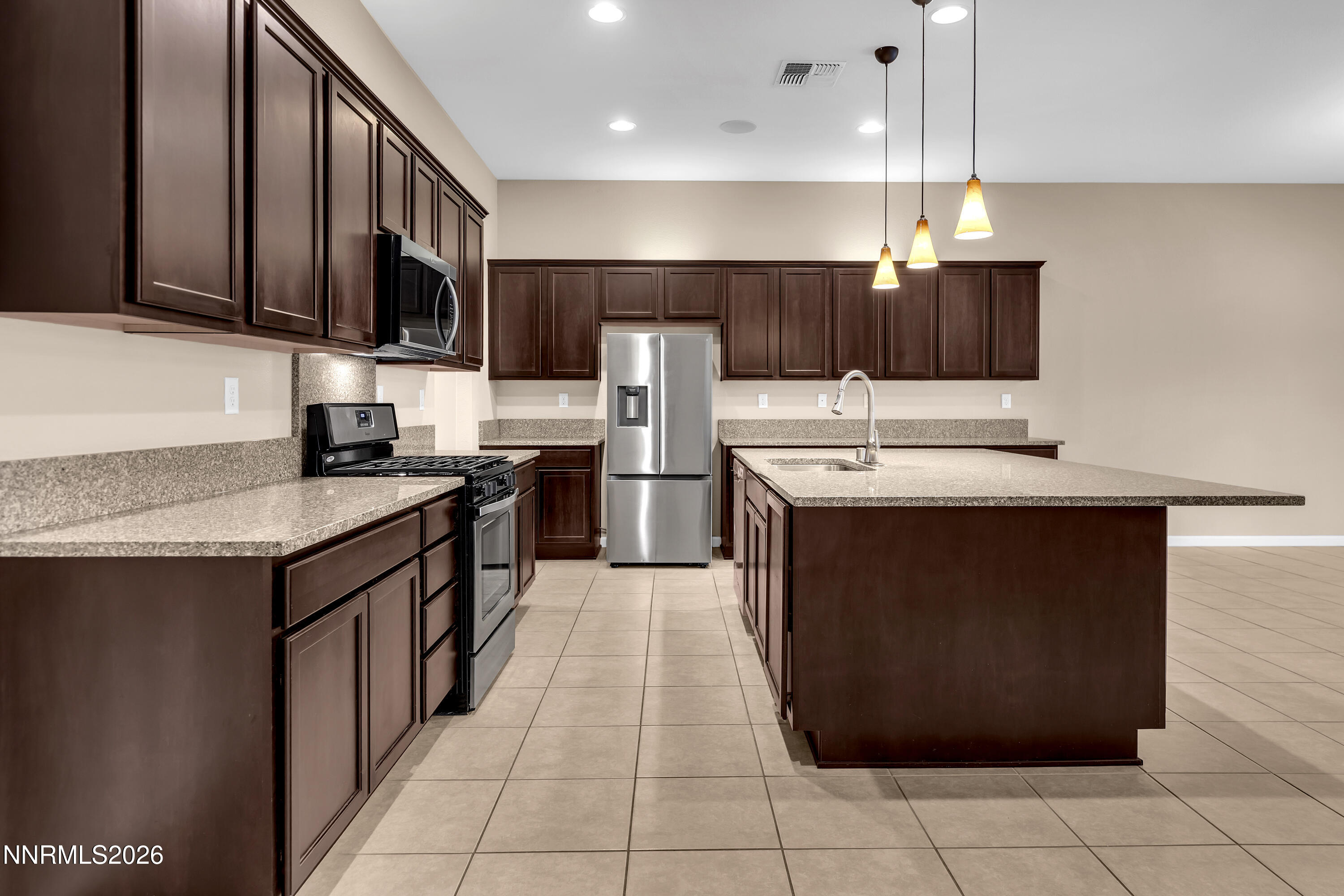 9670 Avitara Way Reno, NV 89521 - Photo 17 of 58 Avitara9670-014