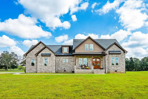 $635,000 | 380 Big Oak Road, Minor Hill, TN 38473