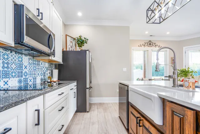 $649,900 | 380 Big Oak Road, Minor Hill, TN 38473