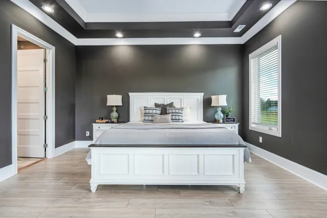 $649,900 | 380 Big Oak Road, Minor Hill, TN 38473