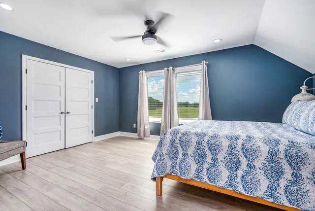 $649,900 | 380 Big Oak Road, Minor Hill, TN 38473