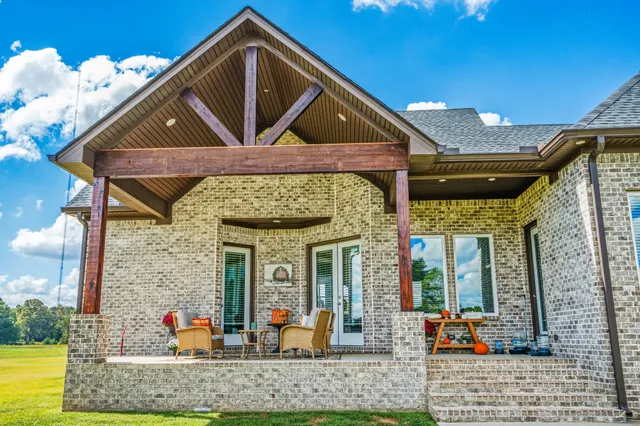 $649,900 | 380 Big Oak Road, Minor Hill, TN 38473