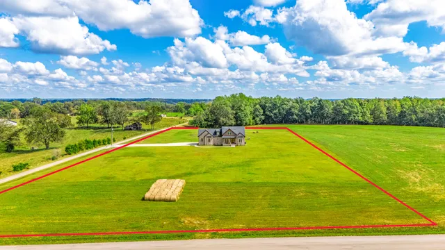 $649,900 | 380 Big Oak Road, Minor Hill, TN 38473